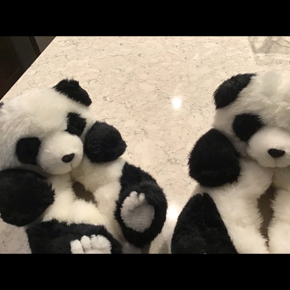 Slippers - Picture 2 of 3